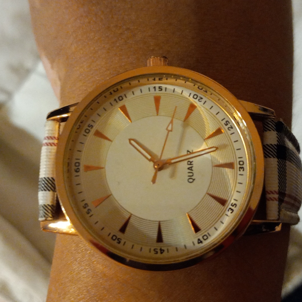 Watch ⌚ - Picture 7 of 7